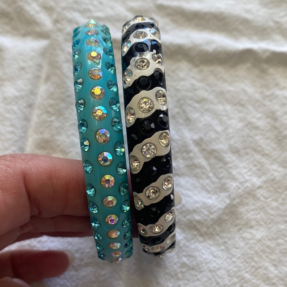 Crystal Embellished Bangle Set - Black and Blue